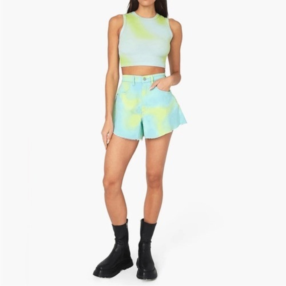 NWT WeWoreWhat Flare Bell Short in Tie Dye Stretch Twill Denim size 25